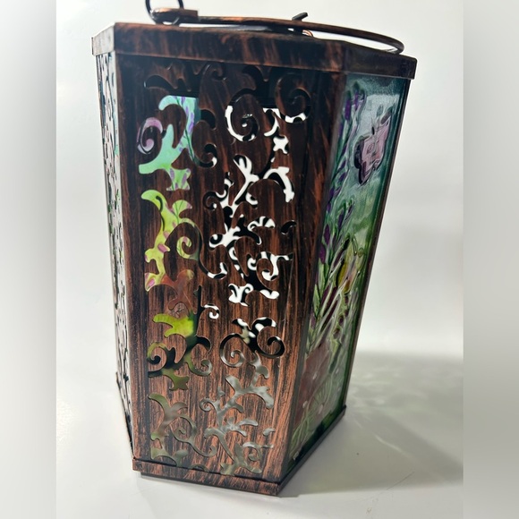Whimsical Glass & Bronzed Metal Solar Lantern w/ Butterflies 🦋 - Picture 14 of 14